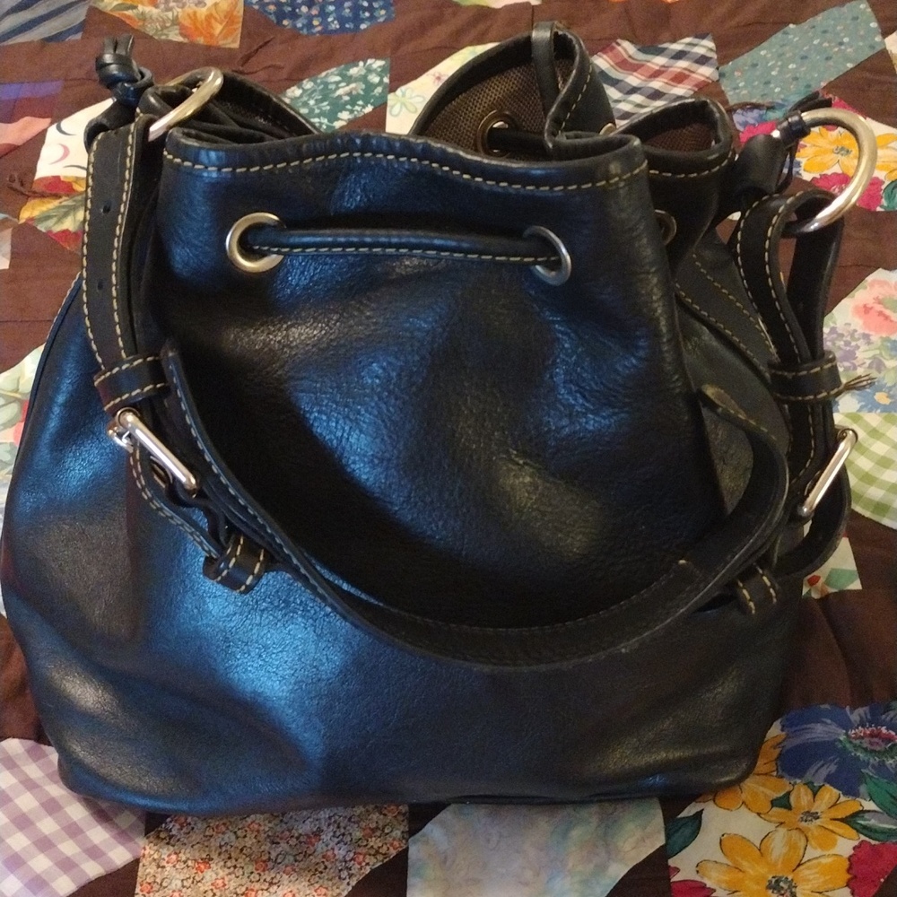 Vintage Dooney& Bourke Bucket Bag 1990's Serial Number J1479350 - Picture 5 of 14
